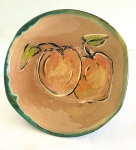 lot 156 image: Assorted Artisan Pottery Pieces