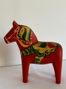 lot 111 image: Vintage Dale Horse an Pair of Scandinavian Wood Candle Holders