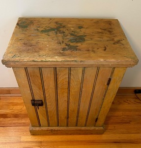 lot 202 image: Primitive Wooden Petite Cabinet