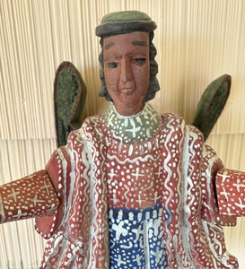 lot 178 image: Angel Folk Art Guatemalan Figurine