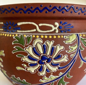 lot 195 image: Beautiful Planter