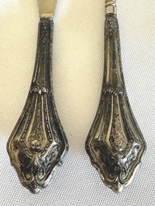 lot 344 image: Three Piece Sterling Silver Dresser Set