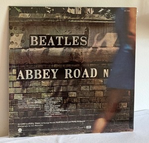lot 337 image: Vintage Record Beatles Abbey Road