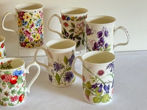 lot 332 image: Lovely Roy Kirkham Floral Themed Mugs