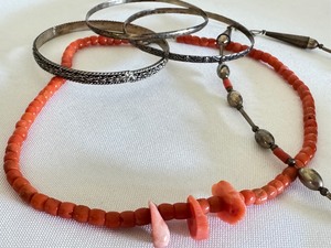lot 327 image: Vintage Sterling and Coral Jewelry
