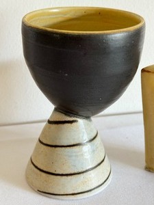 lot 324 image: Art Deco Artisan Pottery
