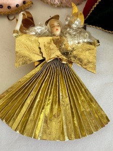 lot 314 image: Variety of Vintage Christmas Angels
