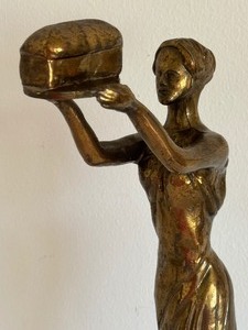 lot 308 image: Vintage Cast Metal Art Deco Sculpture