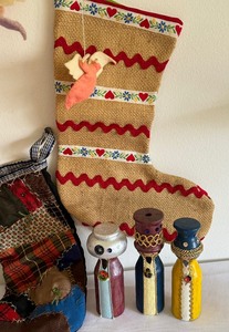 lot 313 image: Vintage Christmas Decorations