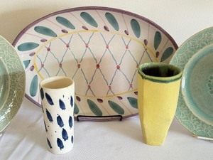 lot 304 image: Decorative Pottery Items