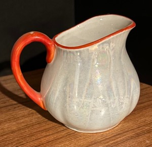 lot 401 image: Variety of Vintage Lusterware