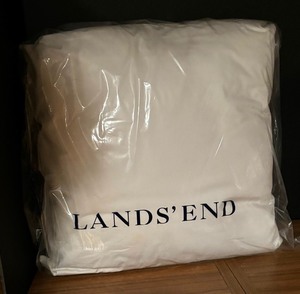 lot 435 image: Two New Lands End Accent Pillow Forms