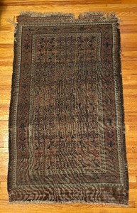 lot 447 image: Vintage Rug  Tapestry