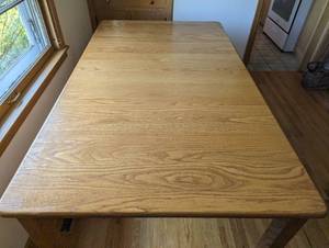 lot 371 image: Oak Dining Table