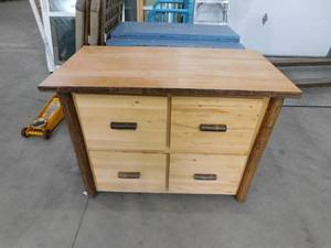 lot 72 image: Wood 4 Drawer File Cabinet