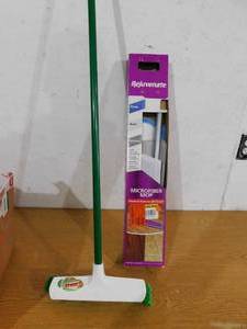 lot 94 image: Push Broom & Microfiber Mop Lot