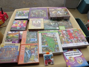 lot 19 image: Mixed Lot of Puzzles