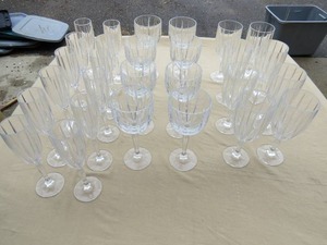 lot 27 image: Marquis by Waterford Crystal Glassware - Like New