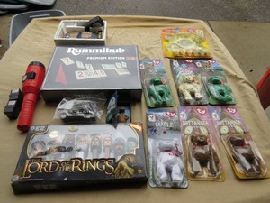 lot 40 image: Mixed Lot of Toys and Games