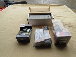 lot 43 image: Mixed Lot of Star Wars Collectibles