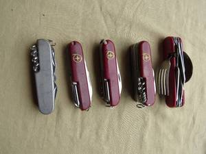 lot 46 image: Mixed Lot of Swiss ArmyMulti - Tool Knives