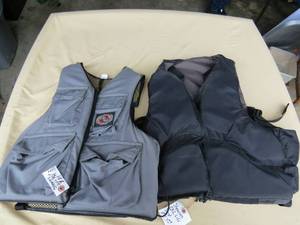 lot 66 image: Mixed Lot of Life Jackets - Adult MediumAdult 2XL