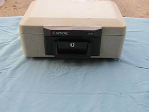 lot 77 image: Sentry Locking Safe