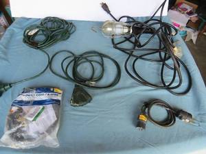 lot 120 image: Mixed Lot of Power CordsTrouble Light