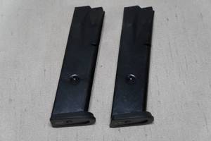 lot 2A image: 2 .40 S&W Magazines for Beretta