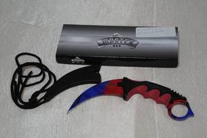 lot 8 image: Master Cutlery Karambit Blade Neck Knife