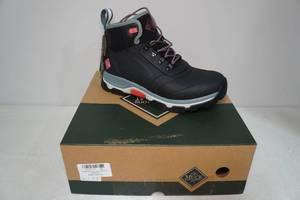 lot 21 image: Muck Boots Womens Apex Lace-Up Boots -Size 9