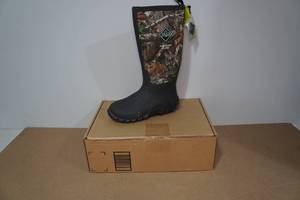lot 24 image: Muck Boots Unisex Fieldblazer Classic Boots -Mens 5, Womens 6