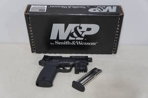 lot 1E image: Smith & Wesson M&P 22 Compact .22 LR Semi-Auto Pistol - Threaded Barrel