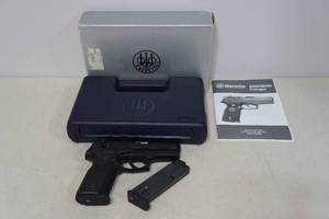 lot 1F image: Beretta 8040 Cougar F .40 S&W Semi-Auto Pistol - 2 Magazines
