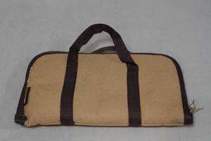 lot 54 image: Kolpin 15 Gun Case