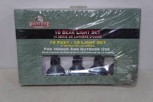 lot 79 image: Rivers Edge 10 Bear Light Set