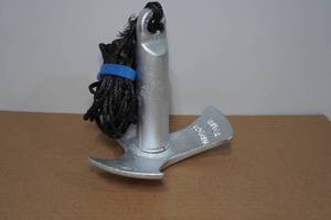 lot 89 image: Roloff Rover Special 8.5lb Anchor with 30 Cord