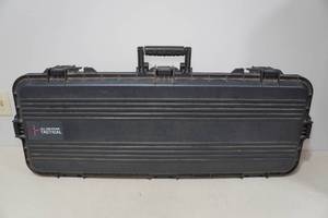 lot 102 image: All Weather Tactical Gun Case with Lock