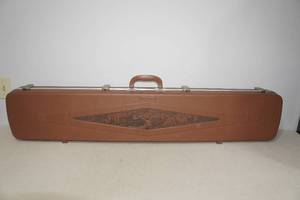 lot 103 image: Gun Guard Gun Case