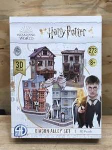 lot 68 image: Harry Potter Diagon Alley 3D Puzzle