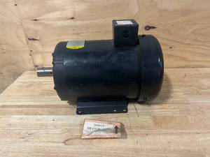 lot 91 image: BALDOR Industrial 10HP Motor
