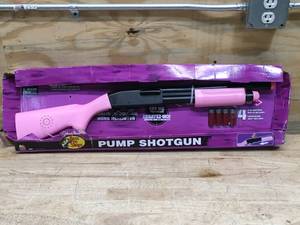 lot 106 image: Bass Pro Shops Toy Pump Shotgun