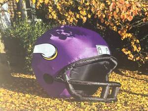 lot 126 image: LOGO BRANDS LED LIT 4FT Self-Inflating Vikings Helmet Yard Decoration