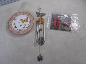 lot 156 image: (CS) Butterflies Wind Chime, Collector Plate and Other