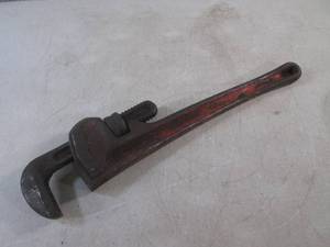 lot 158 image: (H-2) 18 Rigid Pipe Wrench...