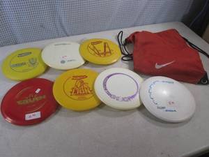 lot 167 image: (CS) Assorted Disc Golf Discs and Nike Carry Bag