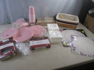 lot 179 image: (F-0) Plastic Forks and Spoons, Plates, Cups, Napkins Heart Vases Doilies and Basket