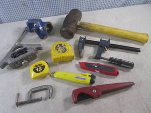 lot 189 image: (D-3) Assorted Hand Tools Etc...
