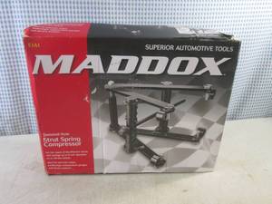 lot 224 image: (A-1) Maddox Clamshell Style Strut Spring Compressor - Open Box