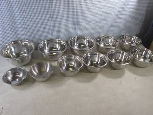 lot 232 image: (BSB) Assorted Stainless Steel Bowls 8 12 to 5 14